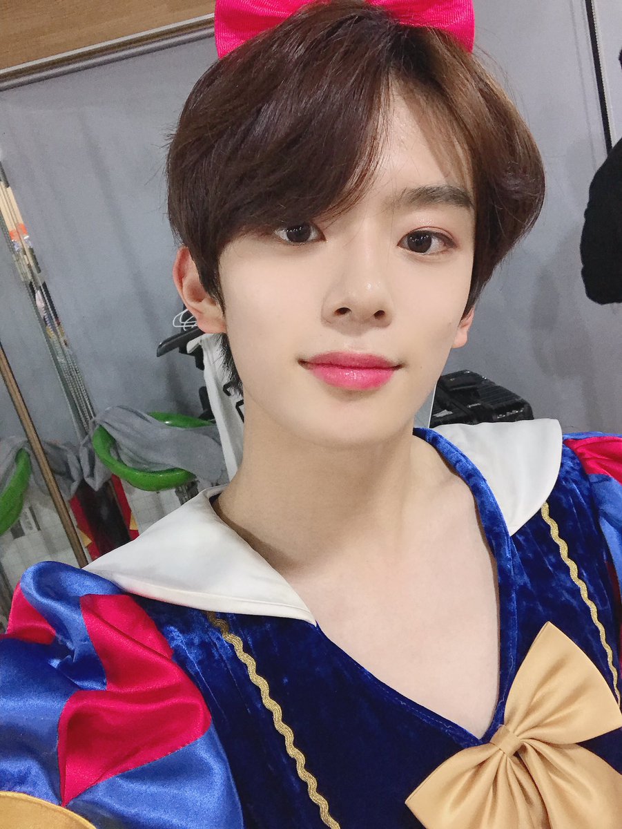 by_verivery's tweet photo. [#강민]
베러~
오늘 즐거운 할로윈 됐으면 좋겠어요 ㅎㅎ
10시 31분에 올리려고 했는데 아... 잠들어버렸어요 ㅠㅠ
#베리베리 #VERIVERY #베러 #공주 #강민💙 https://t.co/GRYm8VErN2