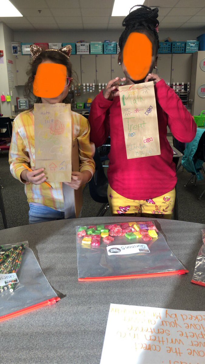 hartbernardino's tweet photo. Math or Treat 🧡 Students analyzed different data charts to answer questions and earn their treats! #bellbears #fw2 @belltylerisd @tylerisdlearn https://t.co/lOXT9g819H