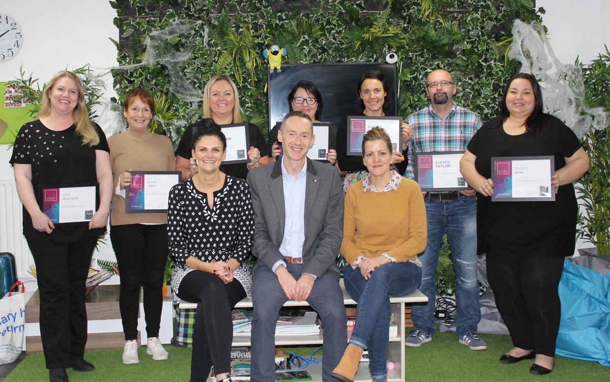 CareersAtHP's tweet photo. Third round of inductions done this month &amp; we've now officially gone over the 100 #homeworkers mark! 🎉🎉
Well done to our newest recruits - Jodie, Sue, Steven, Dianne, Emma, Felicity &amp; Rachael - welcome to the https://t.co/O13z7jdGvt team! https://t.co/kI5oOVRkYm