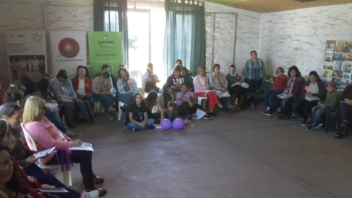 PlanAgro's tweet photo. #Ahora en Cololó, Soriano en la Unidad Cooperaria N° 1 se realiza el "Encuentro Departamental de Mujeres Rurales"
#DGDR #ATER #UD @MGAPUruguay @midesuy #DINESIL @inmujeres_uy #INC @PlanAgro #IMS @Sorianofertil #JuntaDepartamentaldeSoriano #MEC https://t.co/KrkdpTmk80