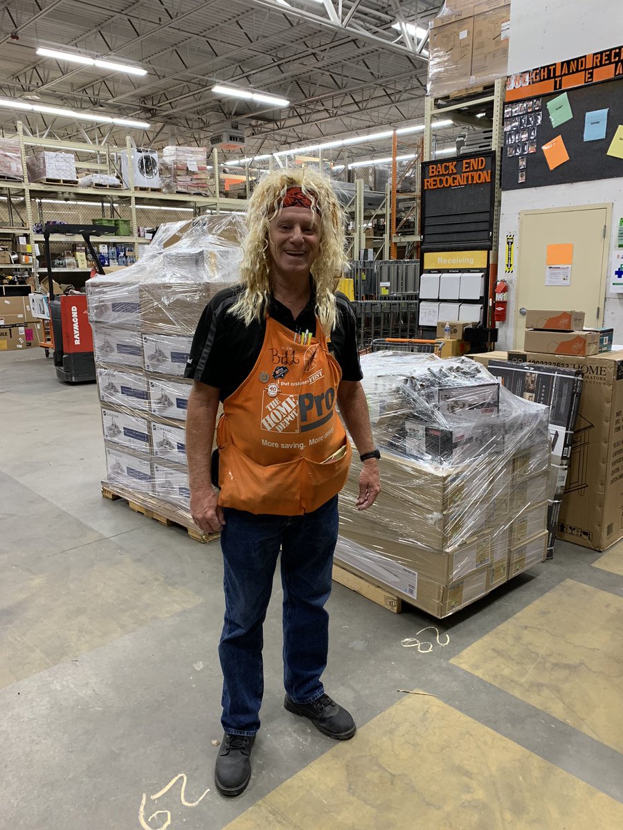 Happy Halloween 🎃🦹🏼‍♀️👻 ya! Fun day everyday. #oneteam <a href="/HomeDepotJames/">James Cannon</a> <a href="/HDGerri/">Gerri OBrien</a>