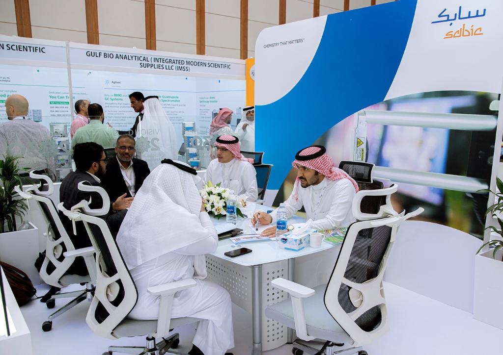 SABIC's tweet photo. We are the diamond sponsor of the 11th @chemindix in Bahrain and the sponsor of it's #Hackathon program, besides being a participant in an associated exhibition where we are showcasing our innovative products.

#Chemindix2019
#SABIC https://t.co/jQbxAbkBLW