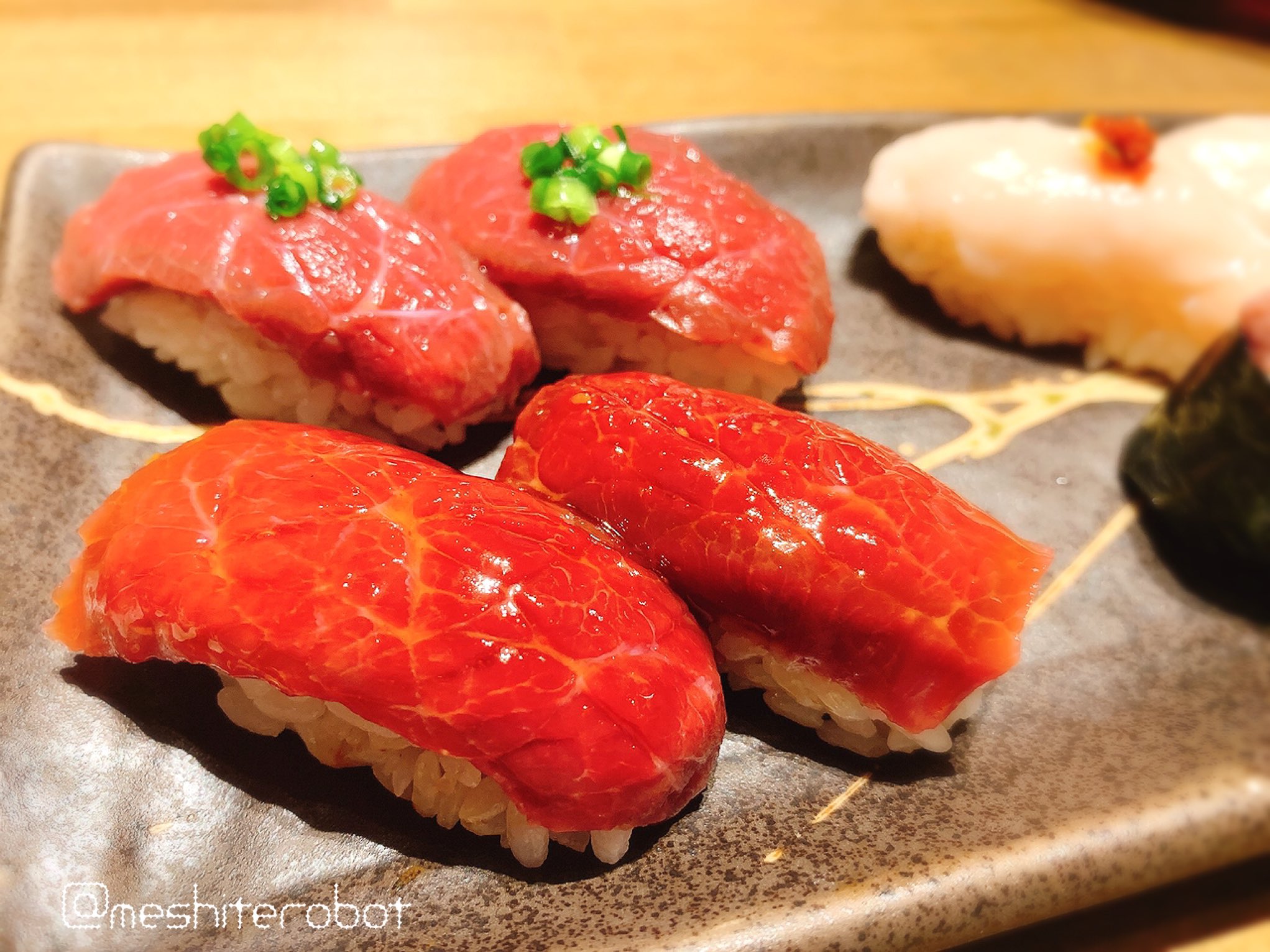 飯テロbot 肉寿司