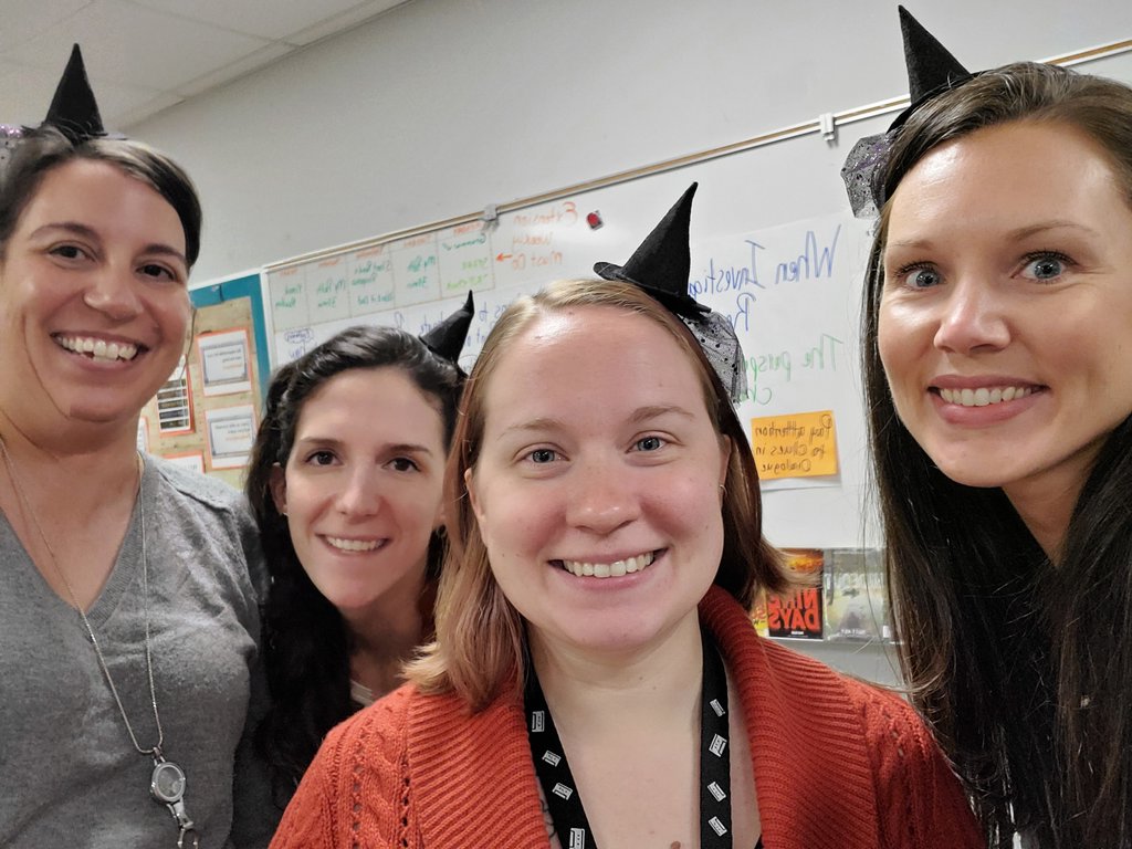 janajillhacker's tweet image. Happy Hall-o- Read🎃
#crmseagles #7thELA