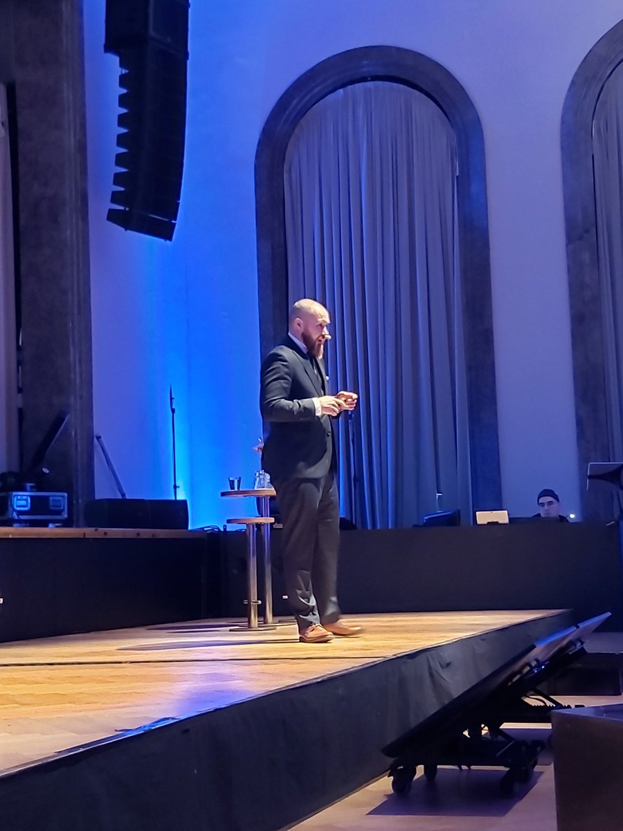 paivi_karhu's tweet image. Matti analytiikan mahdollisuuksista 👌 #tiedollajohtaja2019 #innolink