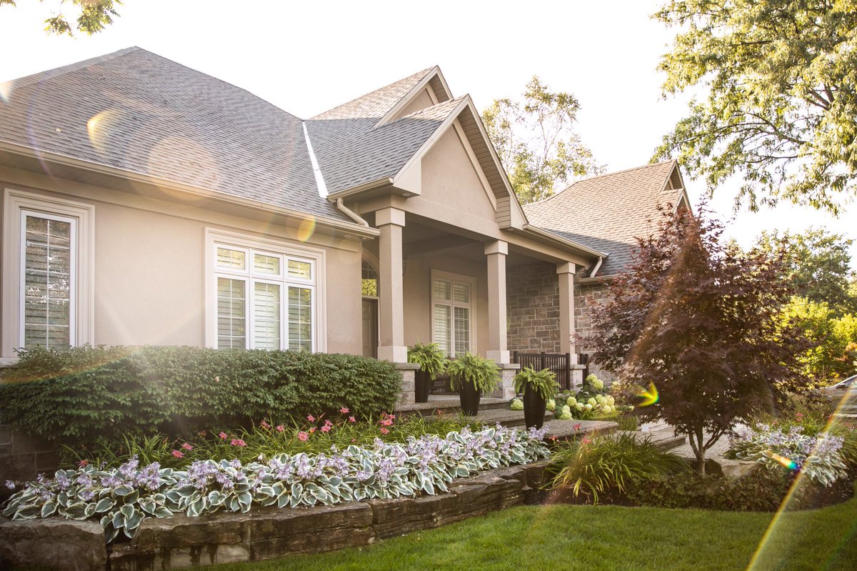 ConstructionZen's tweet image. Dreaming of sunnier days during this rainy night ☔️ yourzenspace.ca

#ZenSpace #Zen #Landscaper #Landscaping