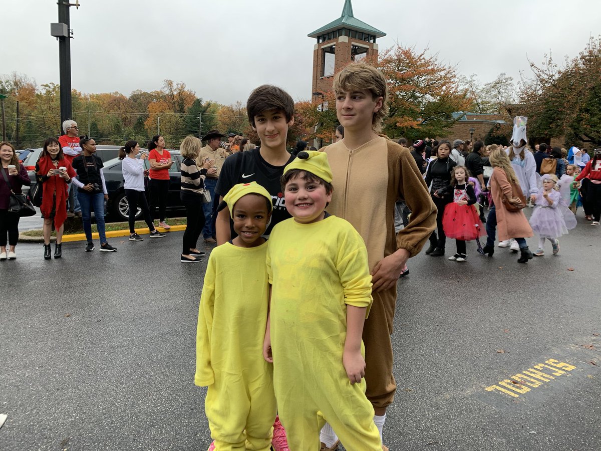 PKBurchick's tweet image. Annual @StEsRockville Halloween Parade @rlburchick