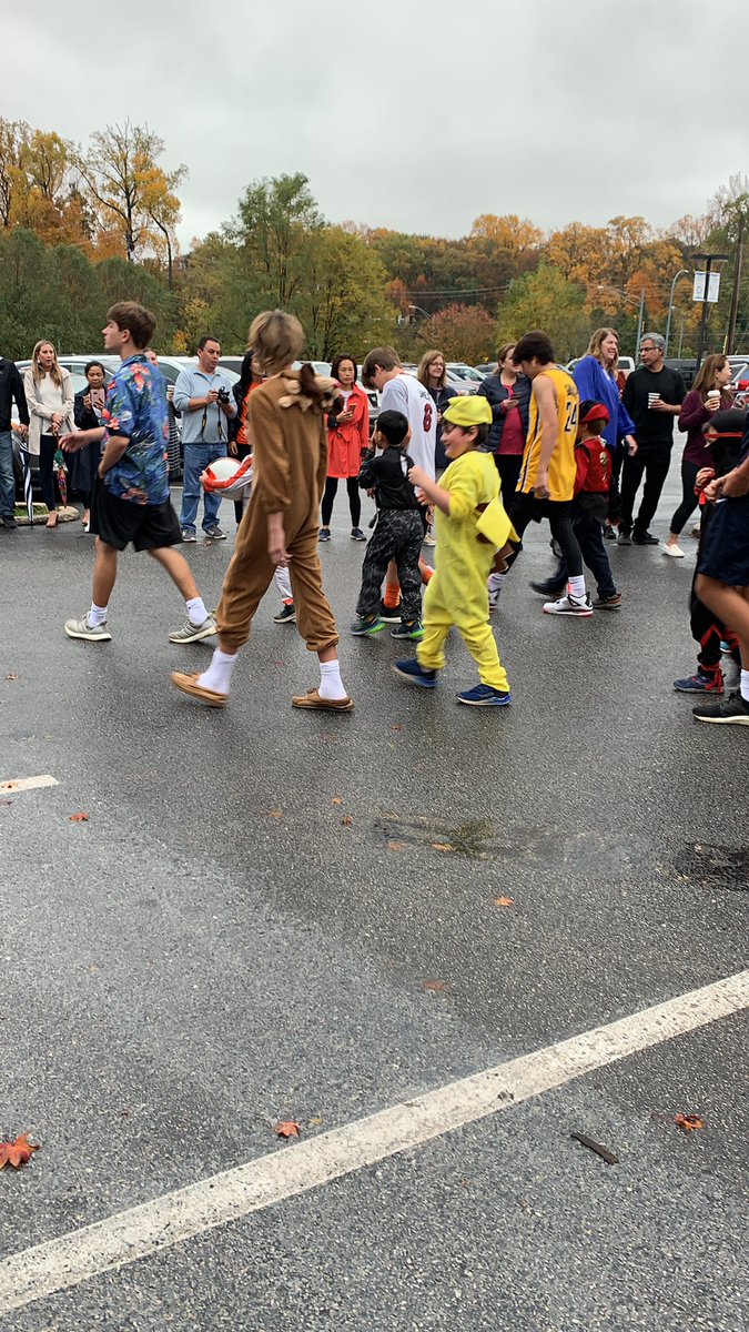 PKBurchick's tweet image. Annual @StEsRockville Halloween Parade @rlburchick