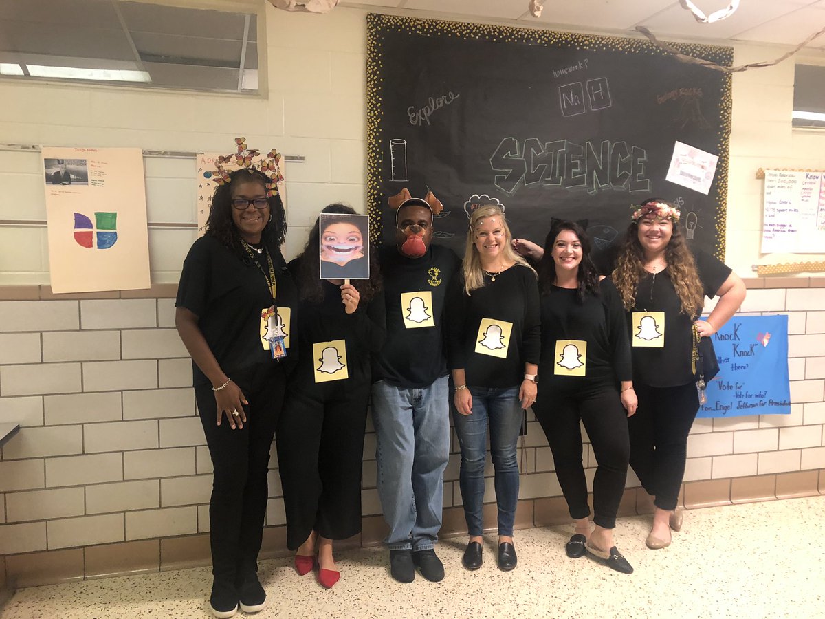 MrsErie3rdGrade's tweet photo. 5th grade team rocking all the Snapchat filters 💁🏻‍♀️ #nofilter #5thgradeteam #ourteamrocks #chalkley #werunasone #halloween2019 @ImSorryMsAlford @klr_regan @LinkedwithLara https://t.co/Tm791PwLuD