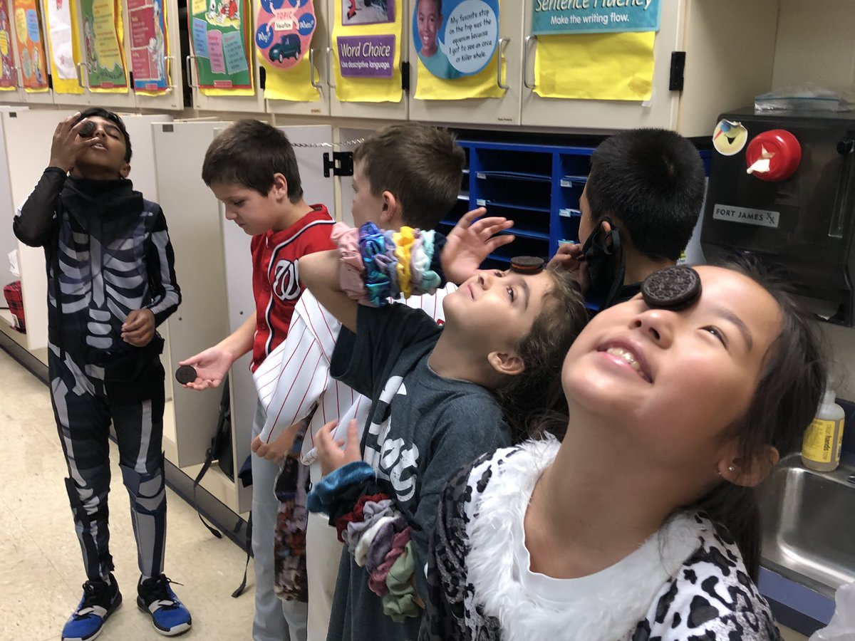 PESMrsWeltz's tweet photo. Happy Halloween from Mrs Weltz’s class!!  🎃👻 https://t.co/3TeKGdTcoh