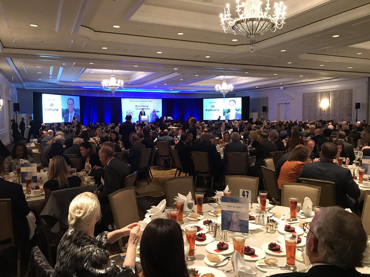 Packed house today for the <a href="/washingtonexec/">WashingtonExec</a> Pinnacle Awards! Congrats to all the nominees and winners. #govcon #DC