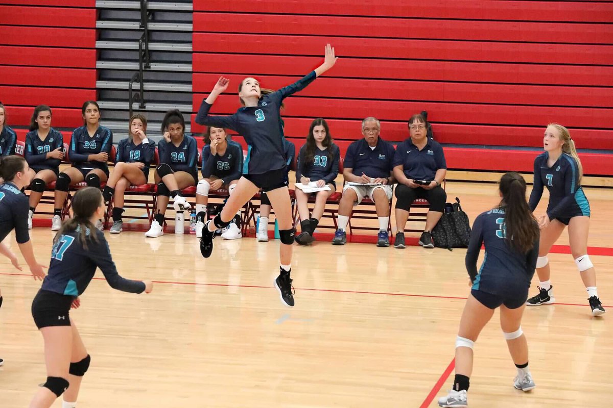 JD Yearbook tweet media