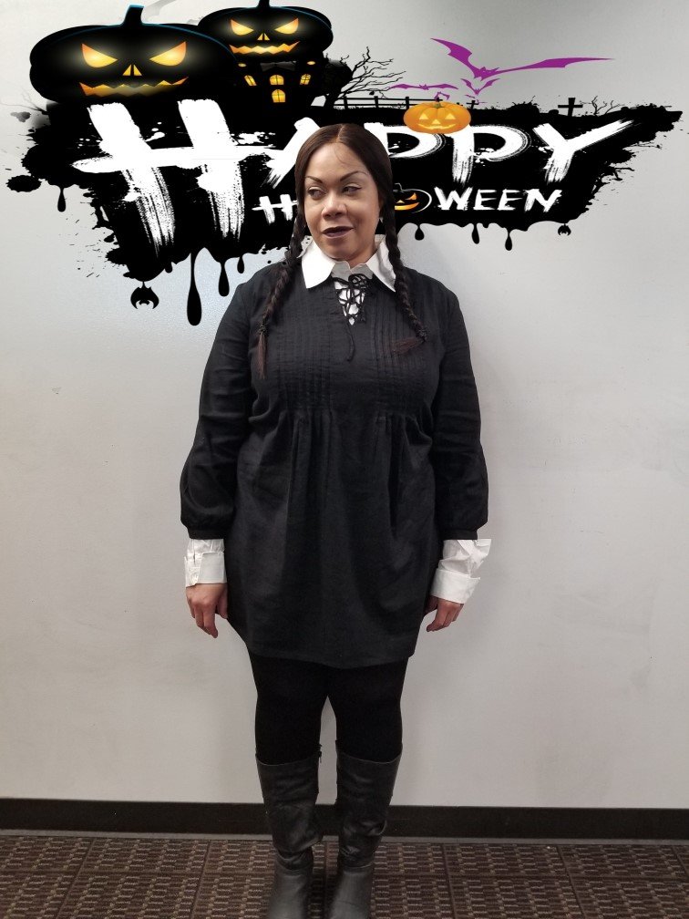 210Collectors's tweet photo. AT&T costumes! Wednesday! Homie Spock! Disco Diva!
#lifeatatt #halloween2019 #samakesitso @es2346 @RonLockwood2020 https://t.co/cekoIWSJ27
