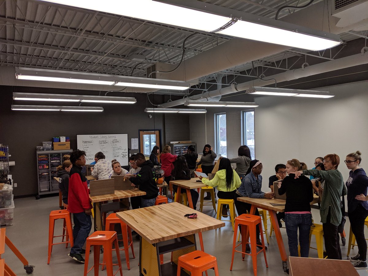 kara_turner_'s tweet photo. Orchestra making Cajon drums in the Makerspace!! This is the first class to use the space!!! So much maker fun! #teambrowndeer @BrownDeerSD @MrGriffie @JustineHeinric1 https://t.co/wWqLqU0dyv