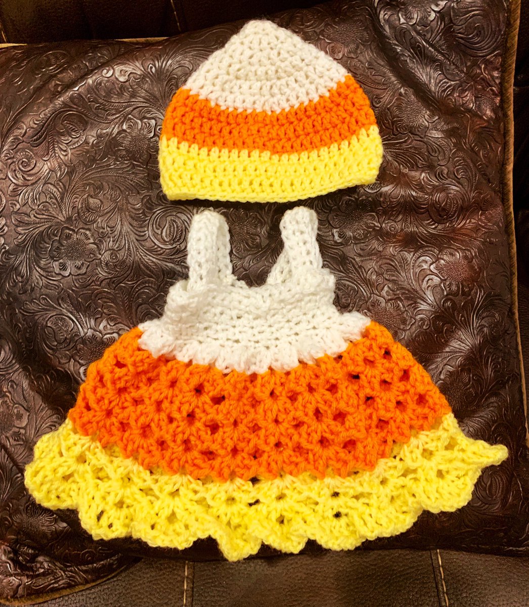 thepurplehook's tweet photo. Happy Halloween! I’ve been waiting for an October girl to wear this adorable #candycorn outfit!
🧡🖤🧡🖤🧡🖤🧡🖤🧡🖤🧡🖤🧡
#halloweencrochet #crochet #newbornphotography #crochetnewborn #newbornprops #newbornphotoprops #halloween #halloweencostume #kidscostumes https://t.co/yx1xaBmgrg