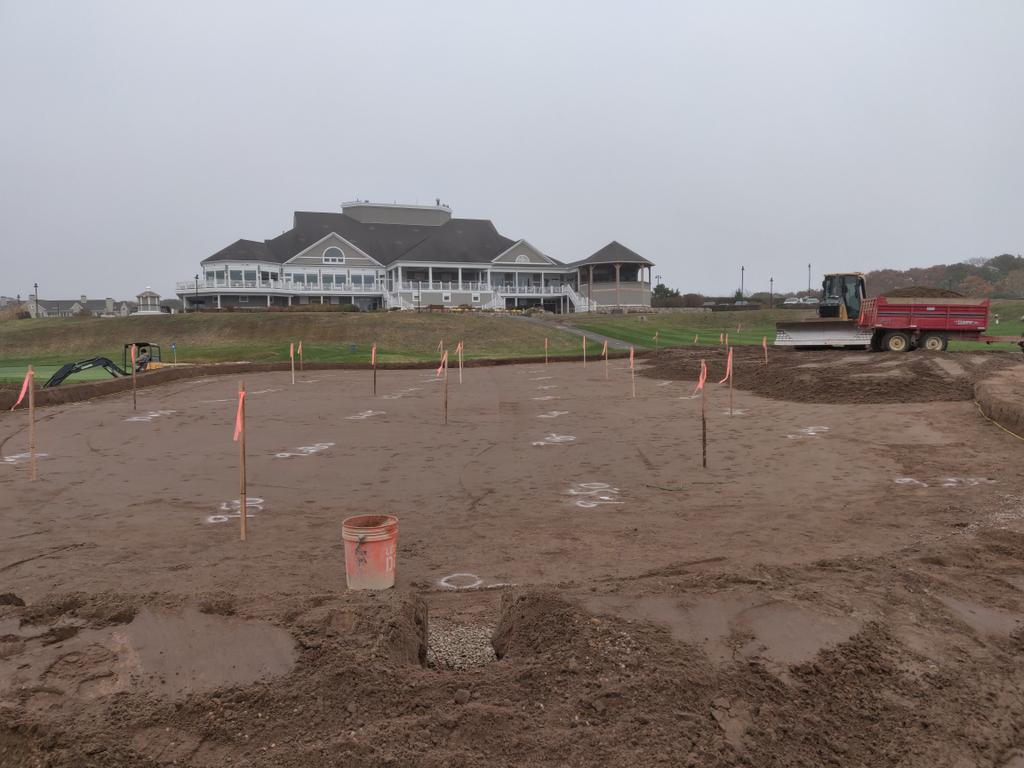 RyanRichardBL's tweet photo. 9th green coming along fabulously #new #greencomplex #renovation #gcm #turf https://t.co/WHld7NuHa3
