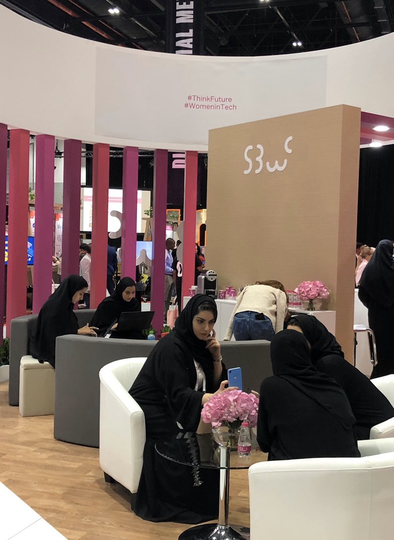 we_are_elevoro's tweet photo. #tbt to our trek to Dubai for the Gitex Global Conference. After listening to various speakers from different backgrounds and paths, we are proud to learn from their experiences and hope to empower those that are willing to make a mark on the world #gitextechweek #we_are_elevoro https://t.co/Llcdg8NJLL
