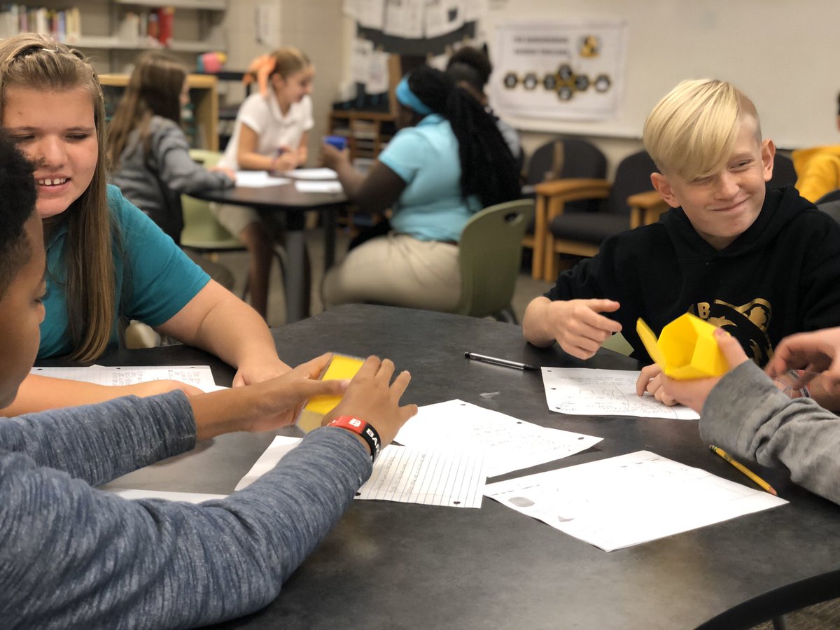 lanekgriffin's tweet image. I love that our #FutureReadyLibrary serves as an extension to every @dms_tcboe classroom!
I got to drop in on @baileymath6’s students today exploring geometric shapes!
#theDREWway