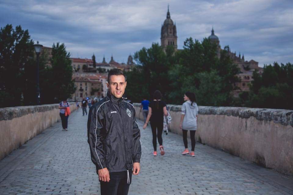 SERSalamanca's tweet photo. ⭕️ Especial “Oh capitán, mi capitán” en SER Deportivos 

Vaya trio de lujo
🗣@piojojht 
🗣@jonymcarabias5 
🗣@carlesmarc6 

ENTREVISTAS AQUÍ https://t.co/VbtEpzOyOy https://t.co/bAFbboODC9