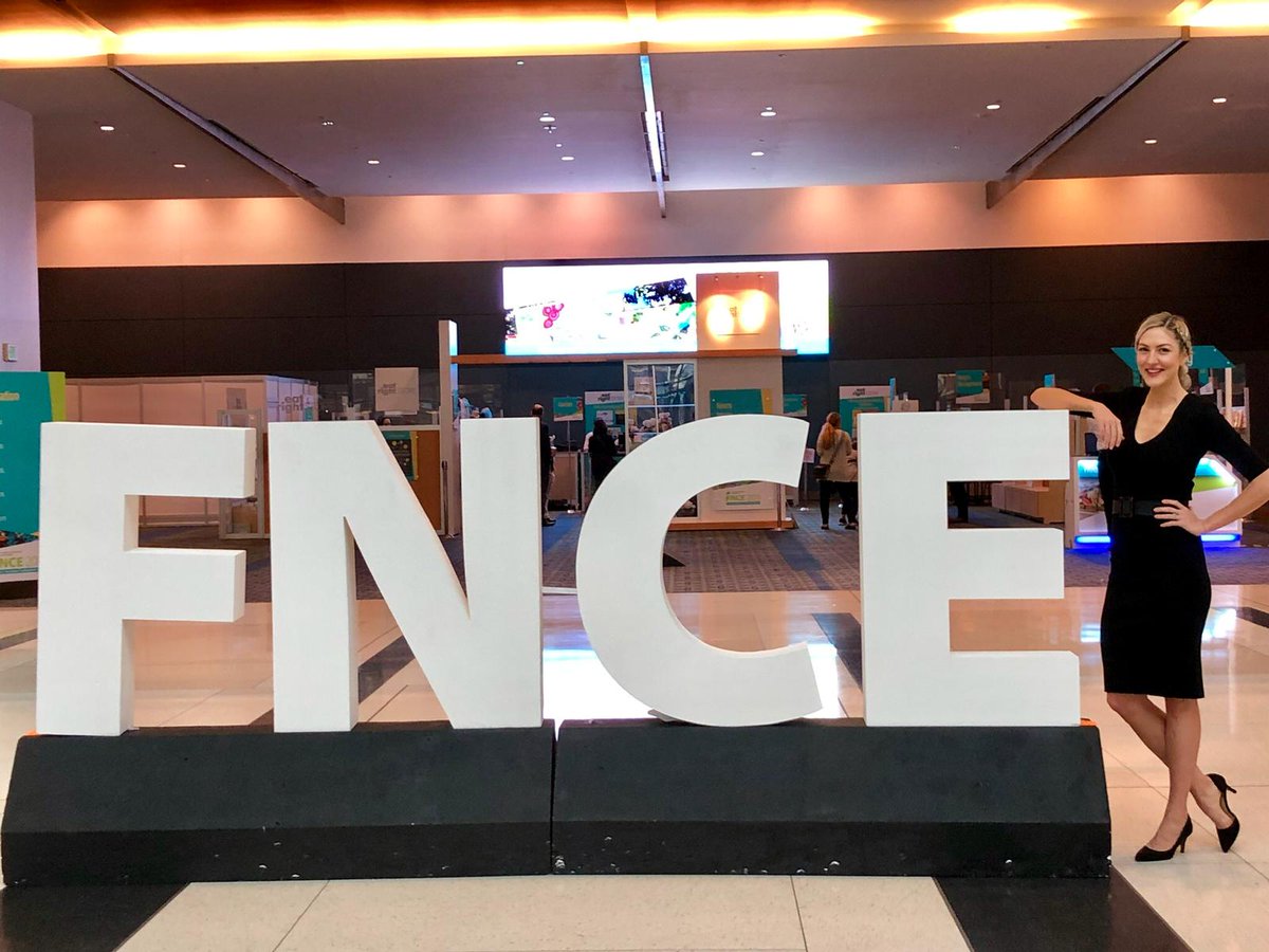 TheGutHealthDoc's tweet photo. SIBO aka small intestinal bacteria overgrowth. Yes it's a thing! So honoured to speak at #FNCE &amp; share the latest evidence on SIBO with so many of my dietetic colleagues. Feeling very inspired by our profession &amp; excited for opportunities to make real changes in food industry 🙌🏼 https://t.co/EUamkqFR1Z