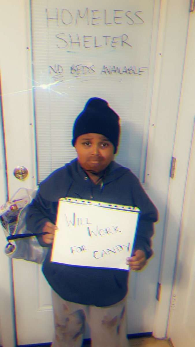 yassbitch_xo's tweet photo. And then him 🤣🤣
#halloween2019
#WillWorkForCandy 🍬🍭🍫 https://t.co/YkqCPSHL5n