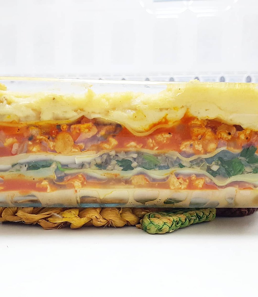 veganoyo's tweet image. #VeggieRecetas 

Lasaña.

Enlace: vverdequetequieroverde.blogspot.com/2019/10/lasana… 

Info de @MiriamJLas