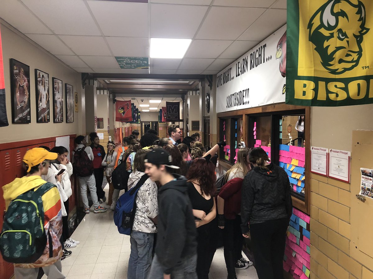 The power of a positive note! We’ve been out of school for 20 minutes and you still can hardly pass through the hallway due to <a href="/bentoncardinals/">Benton Cardinals</a> finding their personal note from@our awesome <a href="/Benton_Stuco/">Benton Stuco</a>! Great stuff!!!