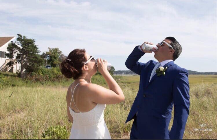 When you find out @CoorsLight needs to rebrand due to low sales 😓 we stand with you Rocky Mountains! 
#hydrate #wedding #weddingbug #chug