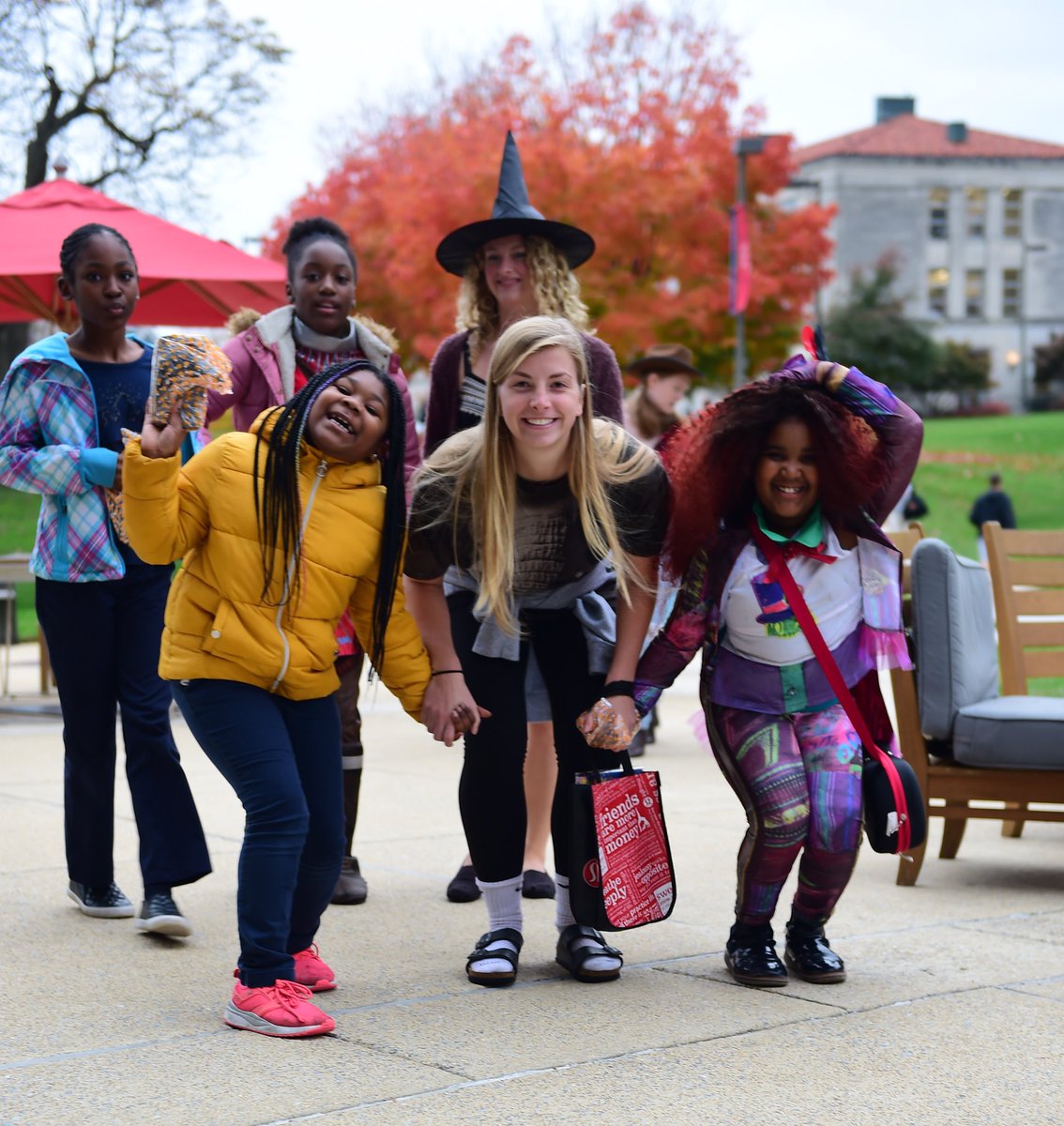 Have a safe &amp; happy Halloween! Here are some of our favorite photos from Halloween on Campus last night. At this annual @CUAService event, students volunteer to host a Halloween festival for families from the Brookland neighborhood. 

#ThisIsCatholicU #halloween2019 #trickortreat
