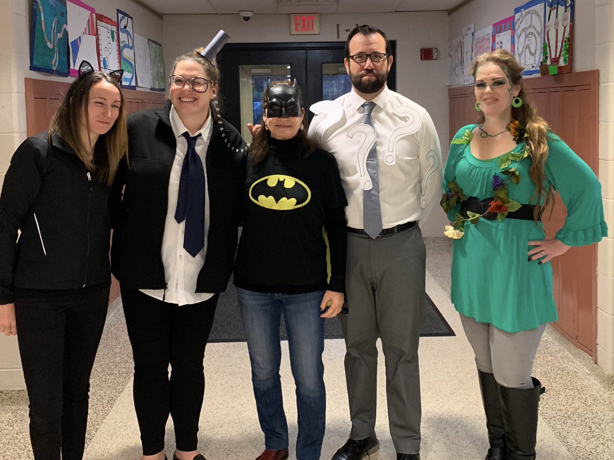 Like my tiny top hat? #batman #villains #lionnation #8BUnion