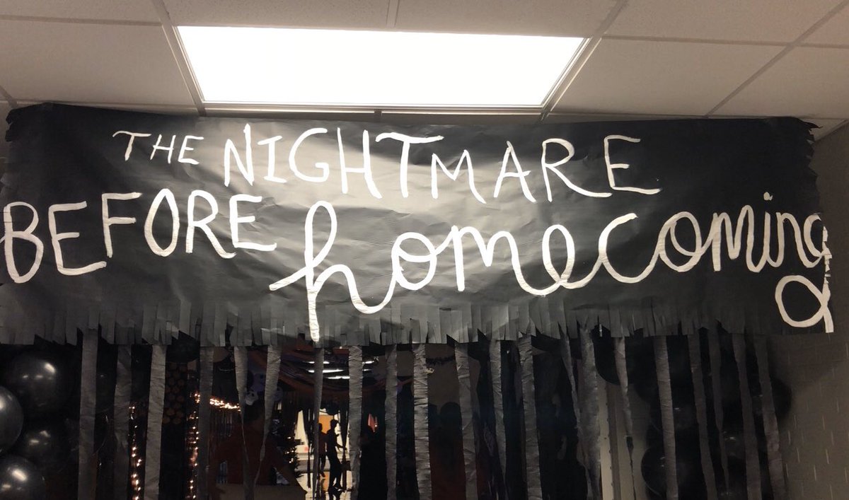 berlinclass2020's tweet photo. Thank you to everyone who helped decorate our hallway to make it a success!! 🖤🖤 https://t.co/il79yv2ipK