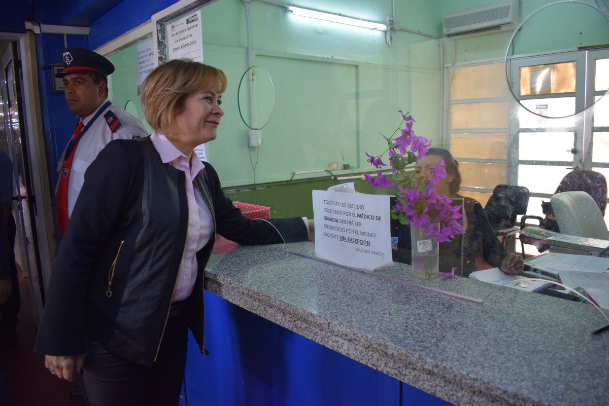Minsaludlrj's tweet photo. #4AñosConJudit Ampliamos el Servicio de Guardia Central del hospital #VeraBarros. https://t.co/3a2E10bZGa