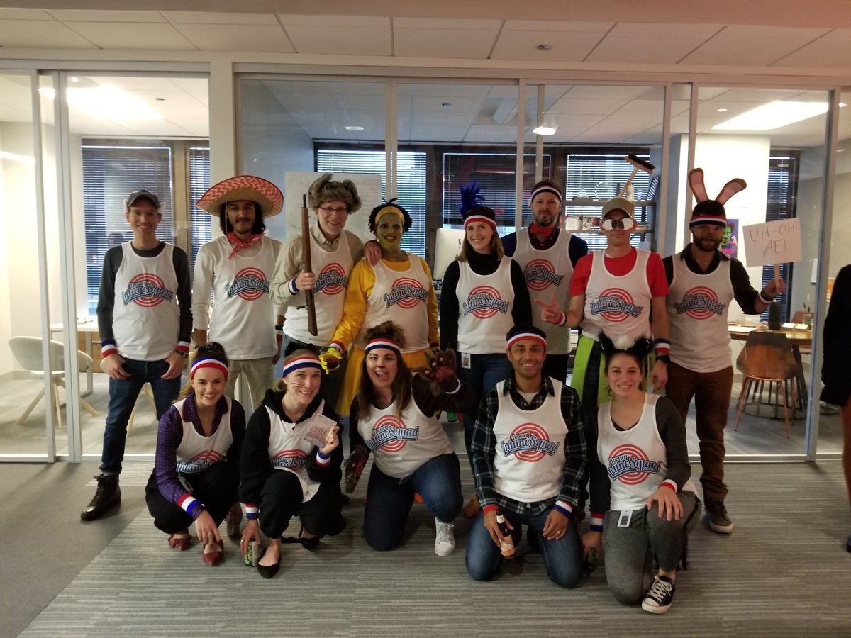EVERSANAINTOUCH's tweet photo. Intouch is creepin' it real this Halloween! Check out these awesome costumes from our happy hour.💀🎃#WorkAtIntouch https://t.co/t6afaaKw70