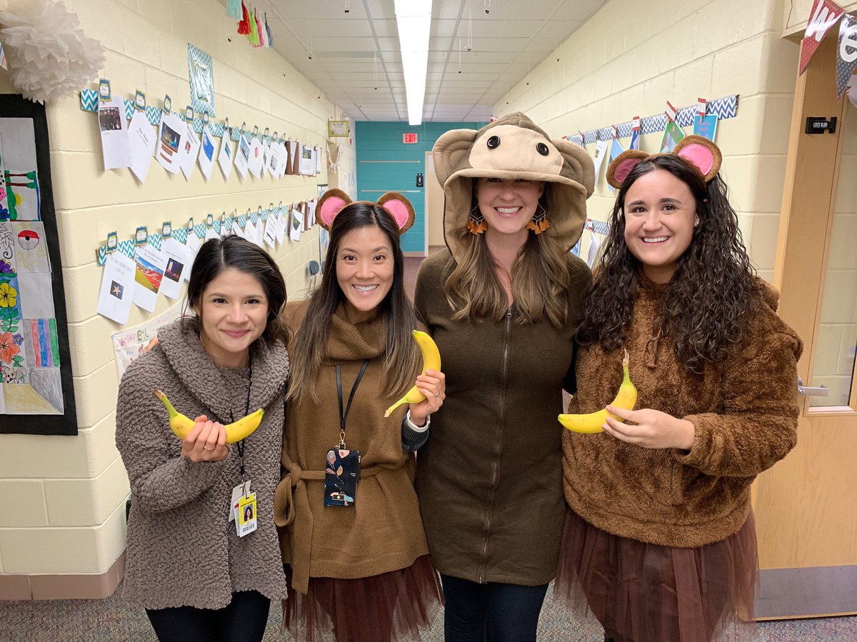 Happy Halloween from 3rd Grade! 🐵 @Elmwood_Eagles