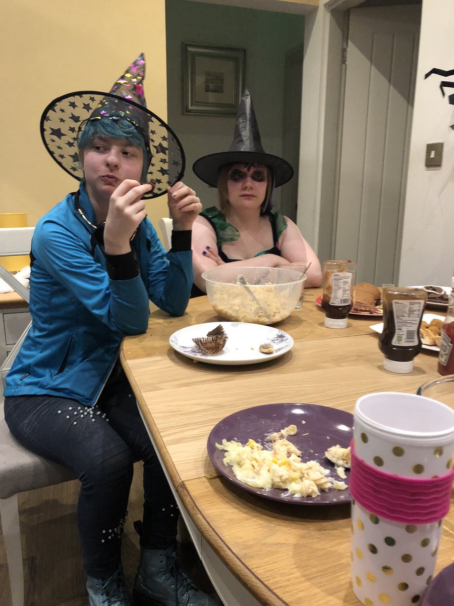 dbeaumont_'s tweet photo. Happy Halloween from all of us at Mencap! @mencap_charity @LisaRawcliffe4 @Nicolaw48341521 @jon78342959 https://t.co/hREFfaZ1os