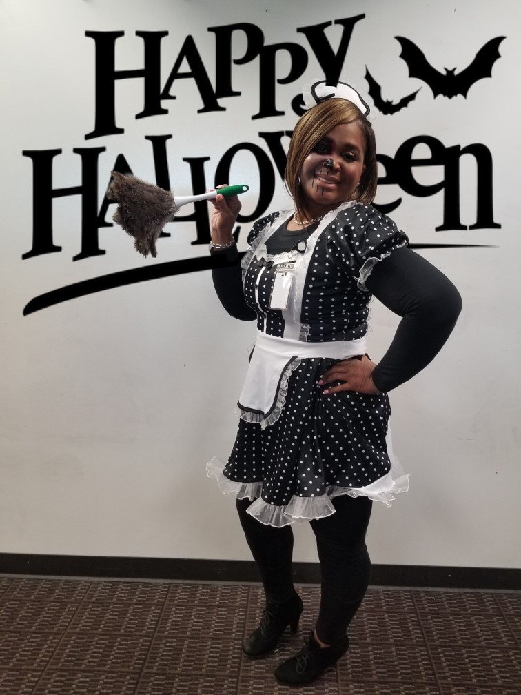 210Collectors's tweet photo. Team Lamia transformed to Where's Waldo. We had a french maid come clean up the place!
#lifeatatt #samakesitso #whereswaldo #frenchmaid #halloween @es2346 @RonLockwood2020 https://t.co/9EKINR13iL