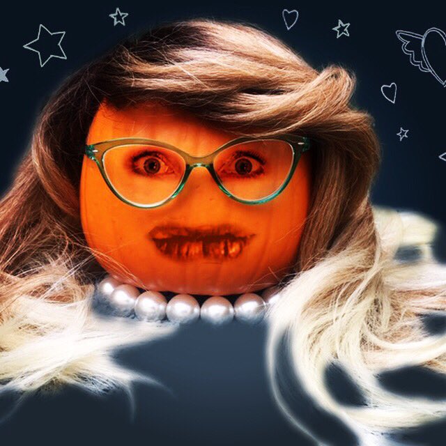 🎃Ghoulish..... but not too ghoulish!🎃

#halloween #pumpkin #ghoulish #olivepoppleton #standupcomedy #michelleinanutshell #femalecomedian #funnywomen #womenincomedy #charactercomedy #chaostheorycomedy #funnygal #manlyman
