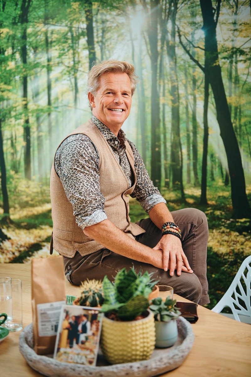 .<a href="/Bobhutten/">Bob Hutten</a>, directeur vh Veghelse familie- en cateringbedrijf <a href="/Hutten_NL/">Hutten</a> (+2000 samenwerkers!) wordt tijdens de BOB Talkshow op 20 nov live geïnterviewd. Benieuwd naar zijn verhaal? Je kunt er bij zijn! bit.ly/325K3fA <a href="/Orangerie_NL/">Orangerie Den Bosch</a>