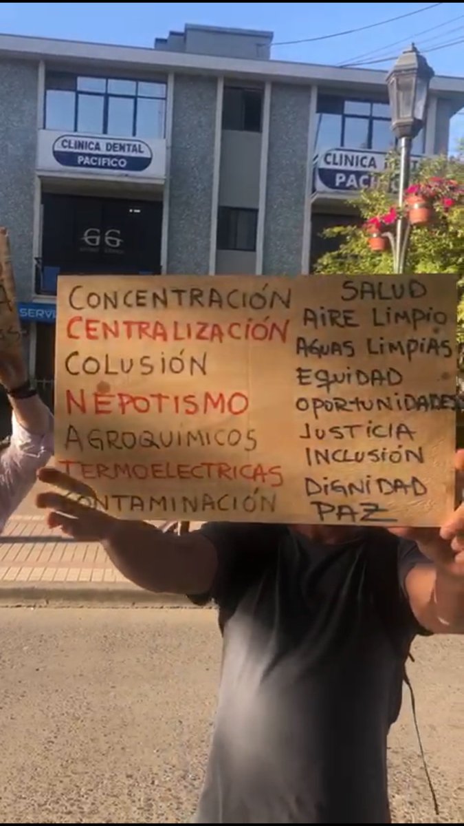 Como dice <a href="/AlfredoSfeirY/">Alfredo Sfeir Younis</a> son muchas las crisis que hoy vivimos en chile #ChilenosQueHablan