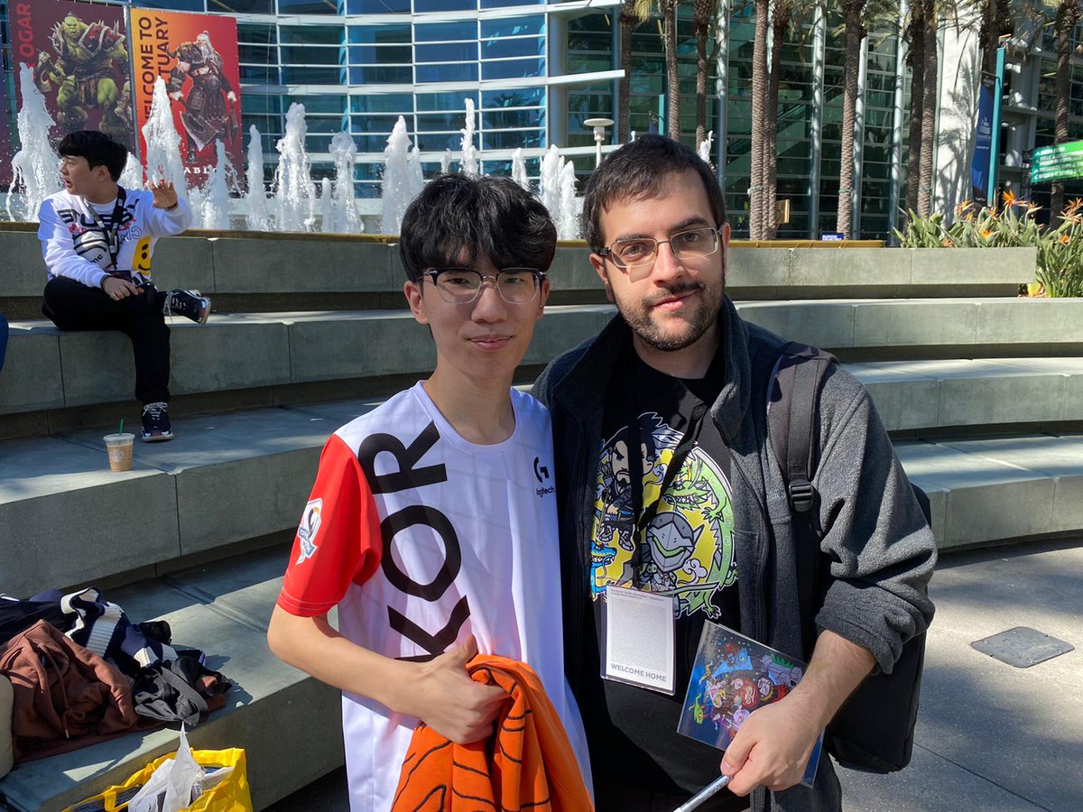 😊 Con Architect y Carpe de la selección de Korea. ¿Pillaremos a los chicos de…
