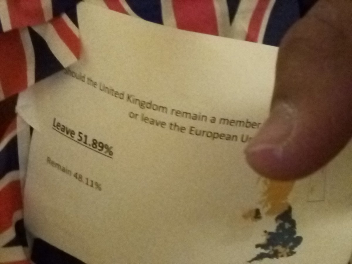 kwesiidun91's tweet image. My Halloween costume – 'The Ghost of Brexit Promises'! #UniqueOutfit #HappyHalloween