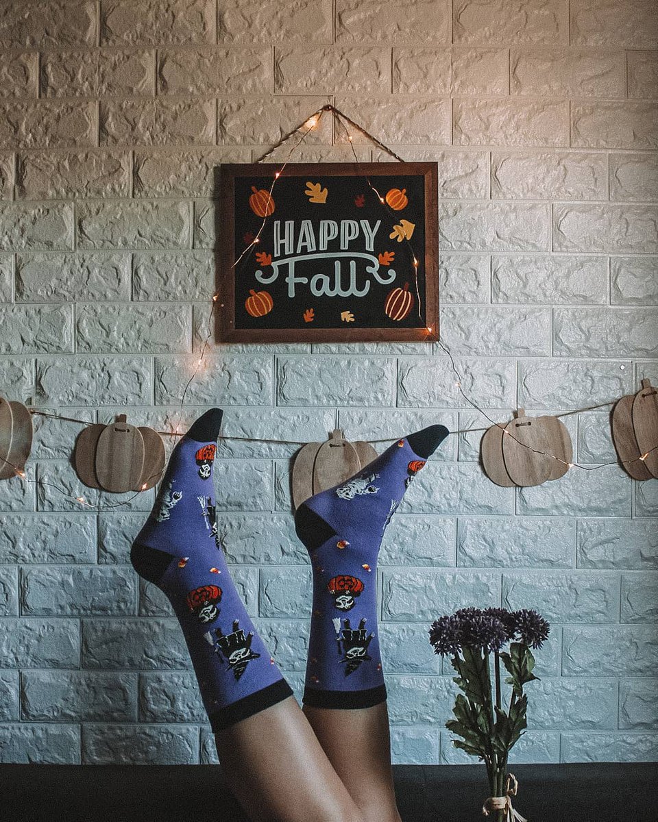 Happy Halloween from our K. Bell fam to yours 🎃👻
#kbellsocks #funfashionalways
📸: @katiealligator <a href="/aizicled/">Aiz</a> @legrisa @willowinwonderland <a href="/thefoxtravels/">Lynnsey Munroe</a>
.
.
.
#kbellsocks #funfashionalways #kbsocks #funsocks #halloweensocks #happyhalloween #happyhalloween🎃 #trickortreat