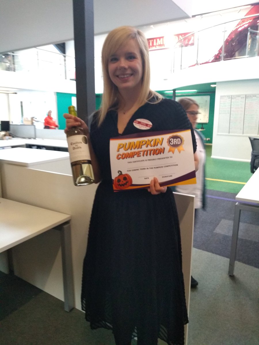 janet_leighton's tweet photo. So much FUN had today in Timpson House with our Pumpkin Carving comp. XXX @JamesTCobbler @RoisinTimpson @TimpsonNews https://t.co/WXgxXWGDF8