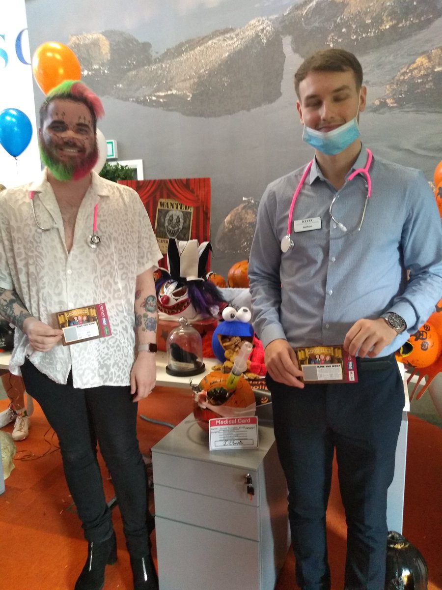 janet_leighton's tweet photo. So much FUN had today in Timpson House with our Pumpkin Carving comp. XXX @JamesTCobbler @RoisinTimpson @TimpsonNews https://t.co/WXgxXWGDF8