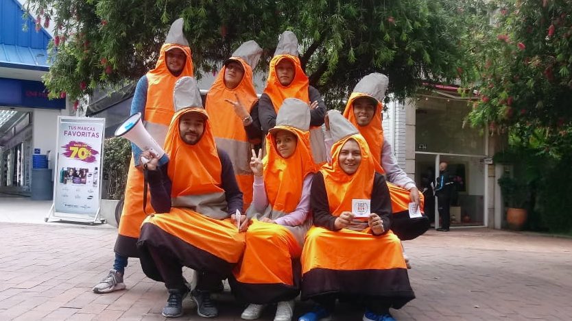 elpoderdelcono's tweet photo. 📣 Nosotros somos #ElPoderDelCono y en el Día de los Niños no realizaremos nuestro trabajo pedagógico en vía, pero esperamos que en esta celebración prime tu compromiso con la movilidad y no dejes tu carro mal parqueado. Recuerda que la multa es de $414.100 pesos. #FelizJueves https://t.co/J7KYtzlePh