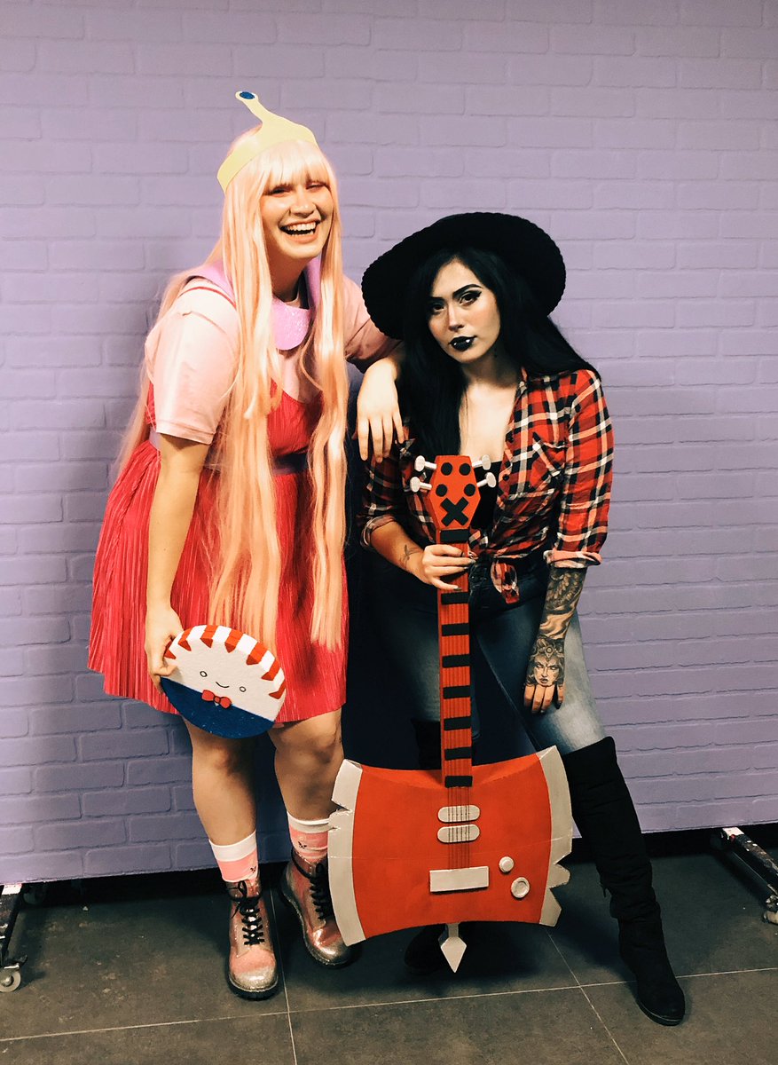 ilsepla's tweet photo. La Marceline y la Princess Bubblegum. #Sallyween #halloween2019 https://t.co/3tfSOs5fm9
