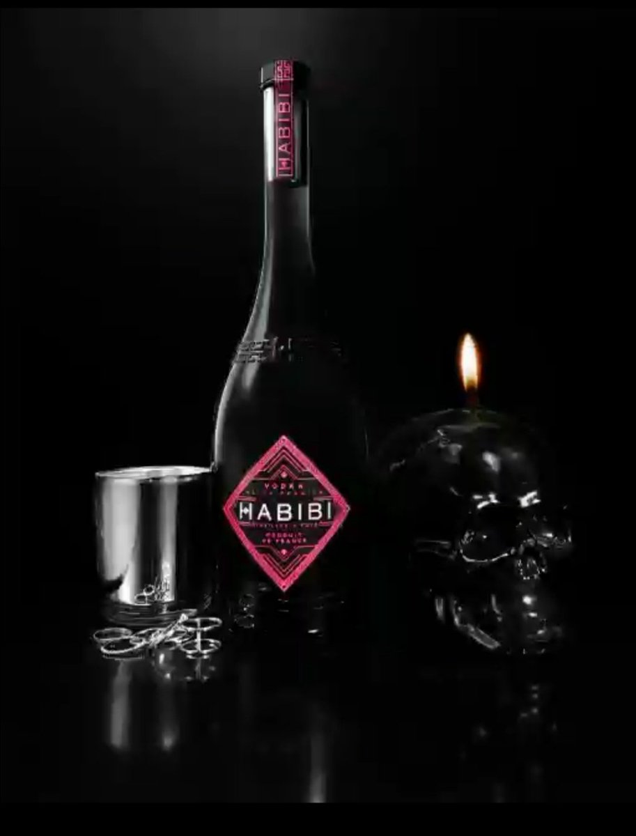 VodkaHabibi's tweet photo. Trick or treat? 👻🦹‍♀️🧟‍♀️ Happy Halloween!
#halloween2019 #madeinFrance  #cocktails #weekendvibes #Paris #Marrakech https://t.co/fq5etaCRRE