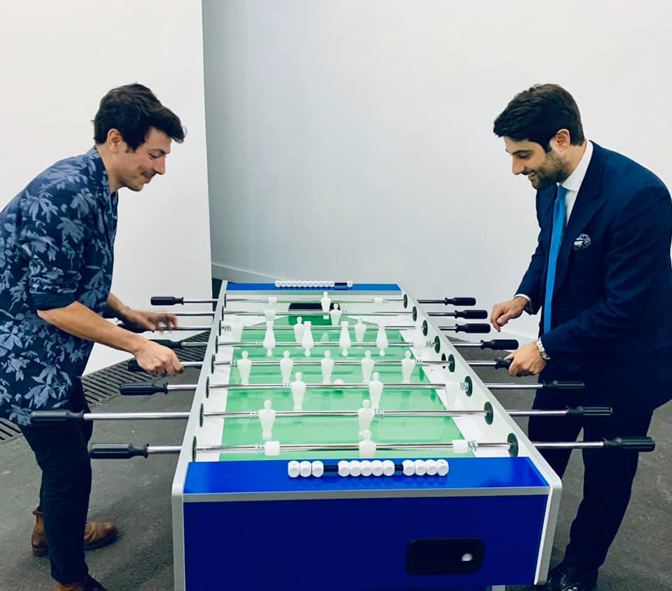Utopia_lab's tweet photo. #TalentPrize2019, una serata dedicata all’arte contemporanea e ai giovani talenti. Durante l’evento il nostro AD @GPZurlo ha consegnato il #PremioSpecialeUTOPIA a Federico Delfrati per la sua "Friends or Foe”. Tra gli ospiti anche la Sottosegretaria al @_MiBACT, @lorenzabo. https://t.co/aR4OMklL37