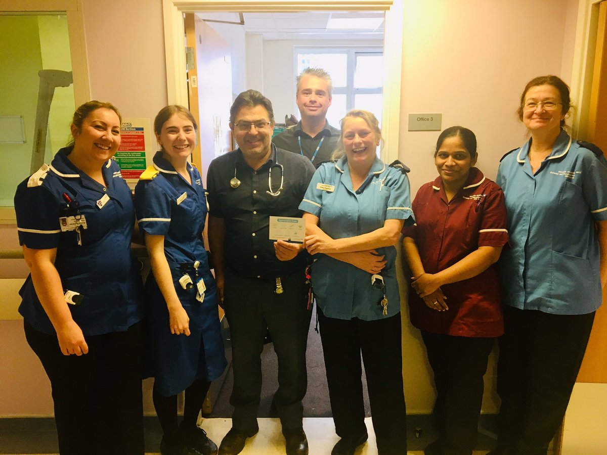 MarieFogarty7's tweet photo. Ward 20 thrilled at being Ward of the Week.... again!! Sharing their enthusiasm and experiences around Simple Discharge with an ED nurse today!! #teamuhcw #SimpleDischarge @debbiejakeman @staceywaldronMM @Jatindersinghu4 @BrigstockTracey @VanessaMC_uhcw @pijush357ray @nhsuhcw https://t.co/HddeQTljcS