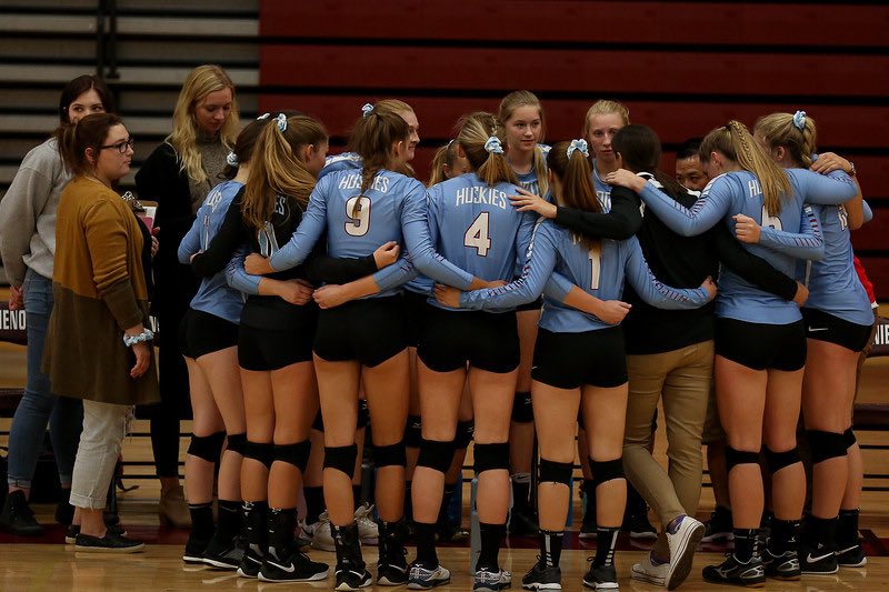 ECN_Volleyball's tweet photo. Hard work. Determination. Teamwork. We are focused and intend to earn it. #playoffs #huskynation #webelieve https://t.co/OSzhoKy2nf